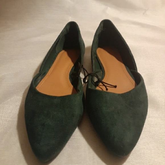 Green faux suede ballet flats - Picture 1 of 6
